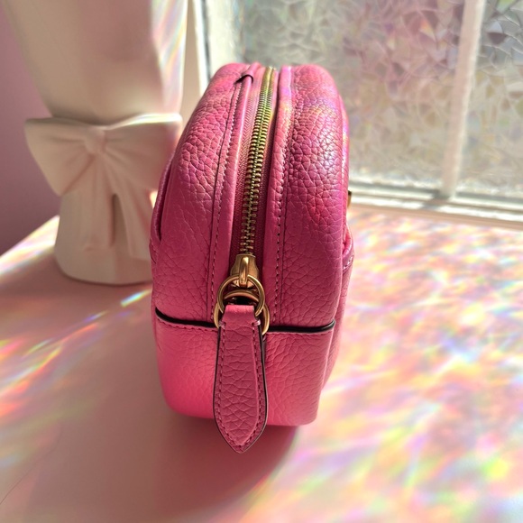 Fuchsia Pink Coach Crossbody Camera Bag - Picture 2 of 9